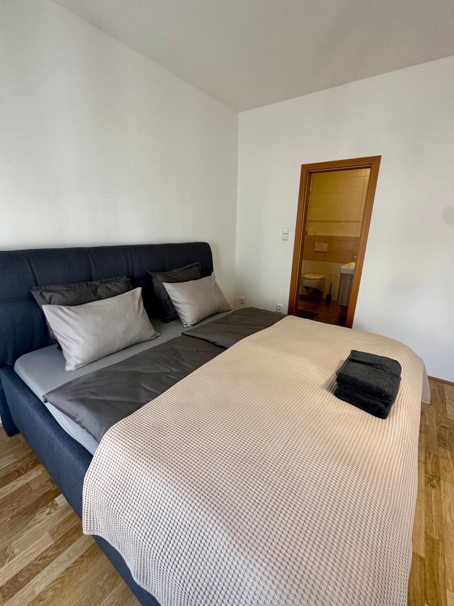 Siroka Apartment Tábor Kültér fotó